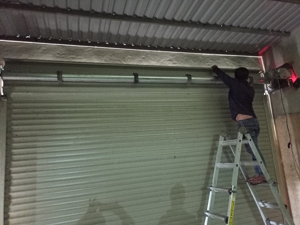 Dịch vụ sửa cửa cuốn tại 268 Nguyễn Chí Thanh, thị trấn Dương Minh Châu, Nghệ An